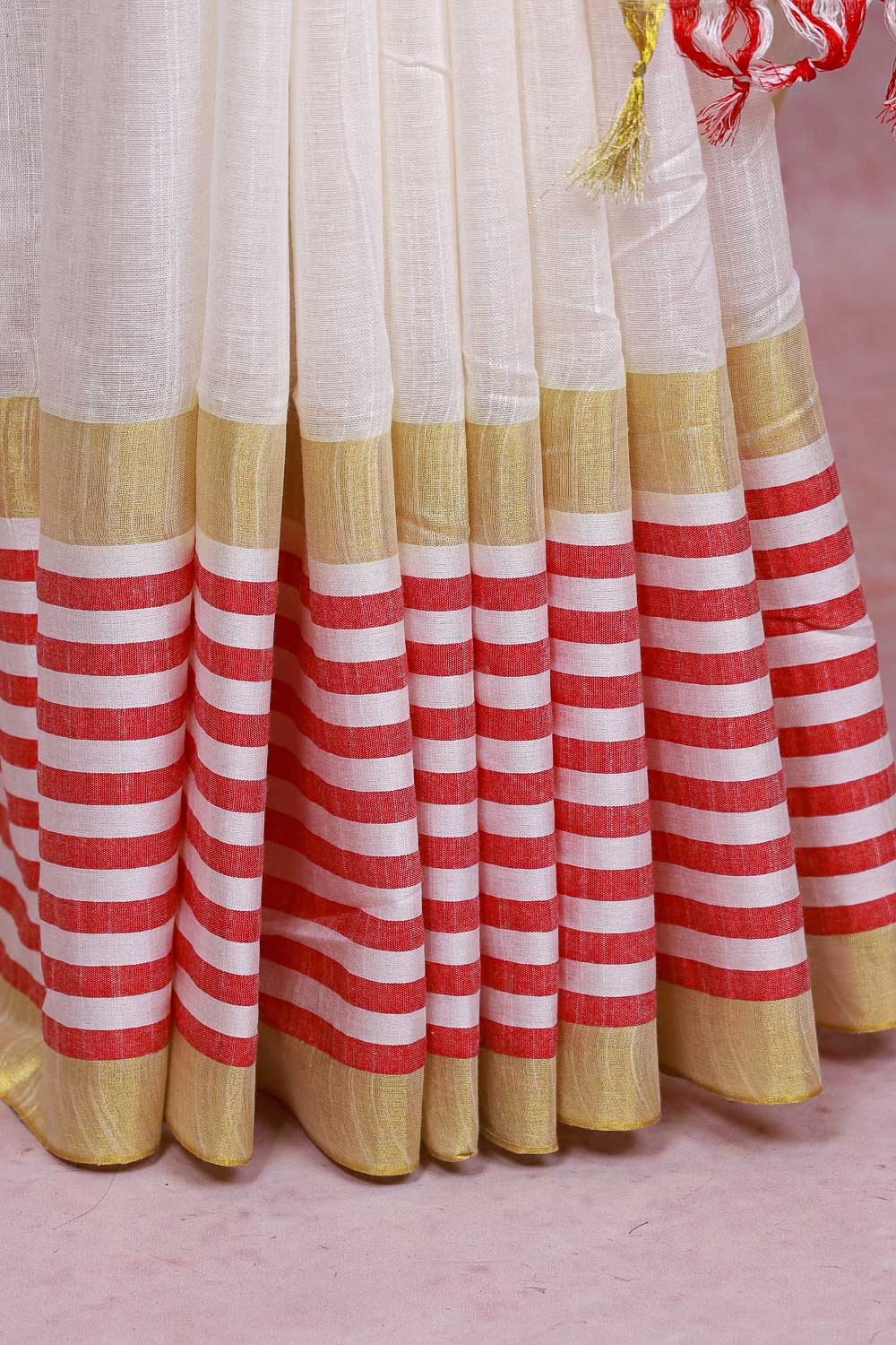 White Semi Linen Saree - Seematti