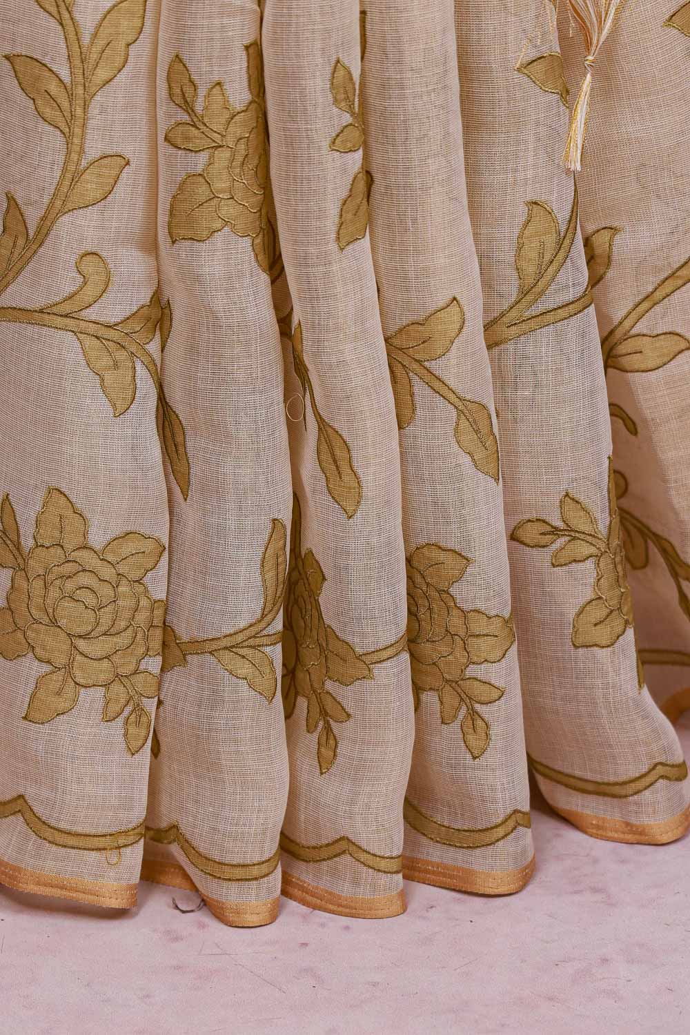 Cream Semi Tissue Saree - Seematti