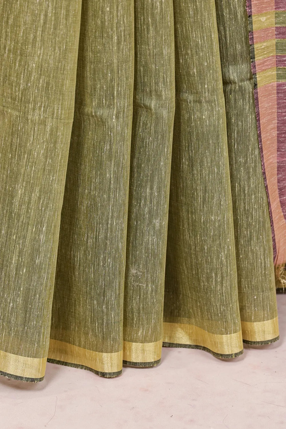 Onion Pink And Moss Green Semi Linen Saree