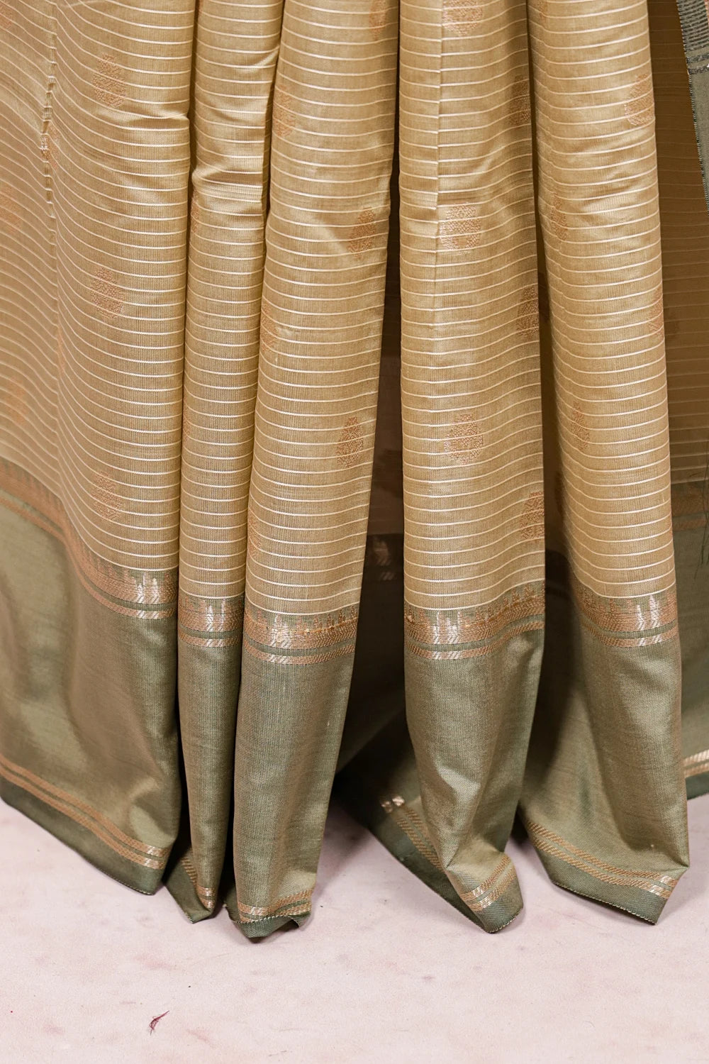 Chikku Color Art Silk Saree