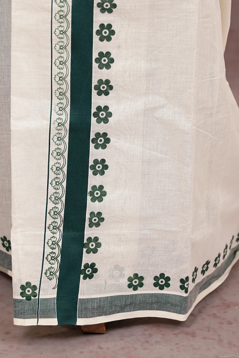 Off White Cotton Set Mundu