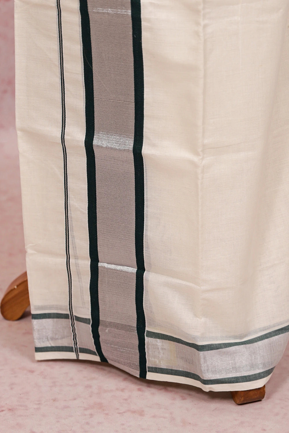 Off White Cotton Set Mundu