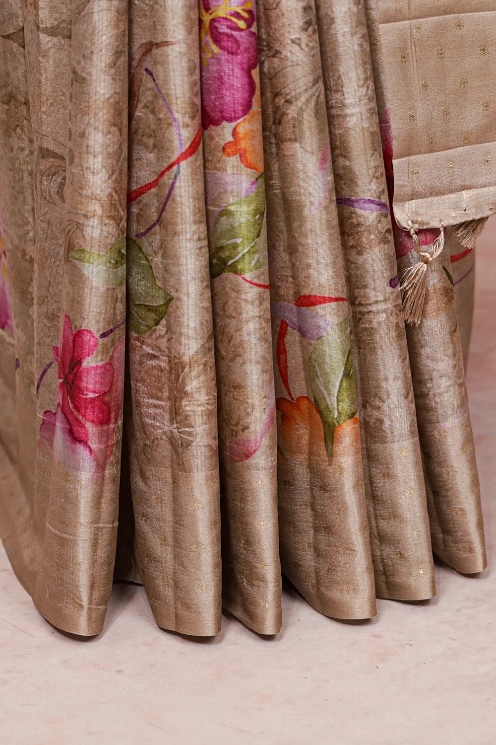 Chikku Color Semi Tussar Saree