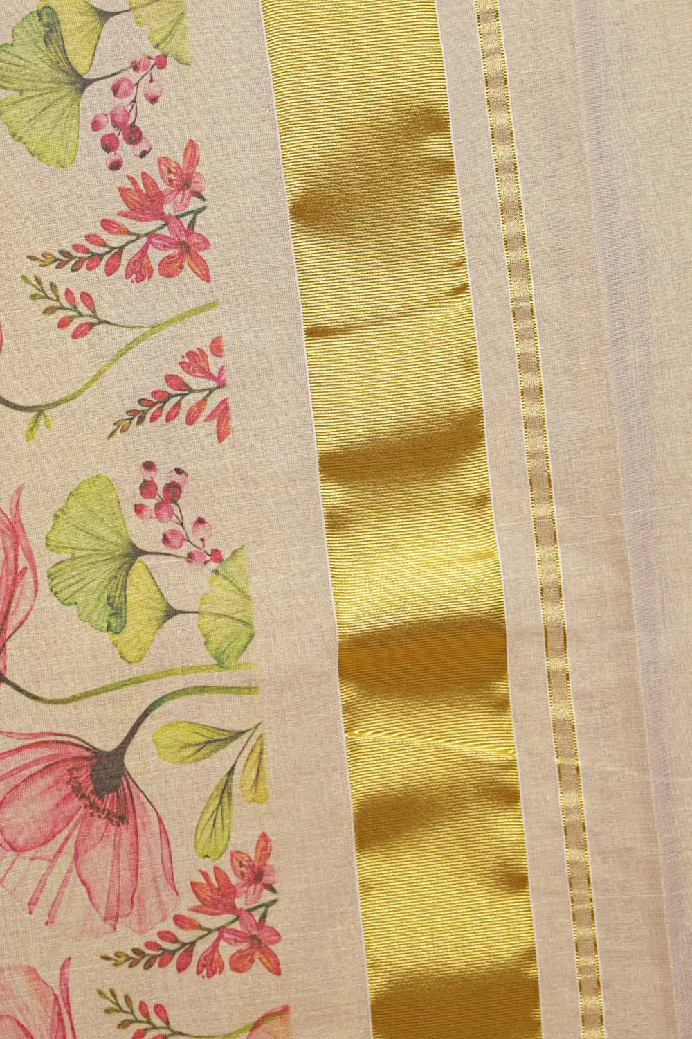 Golden Tissue Kerala Saree pallu spread, ginkgo leaf and floral design