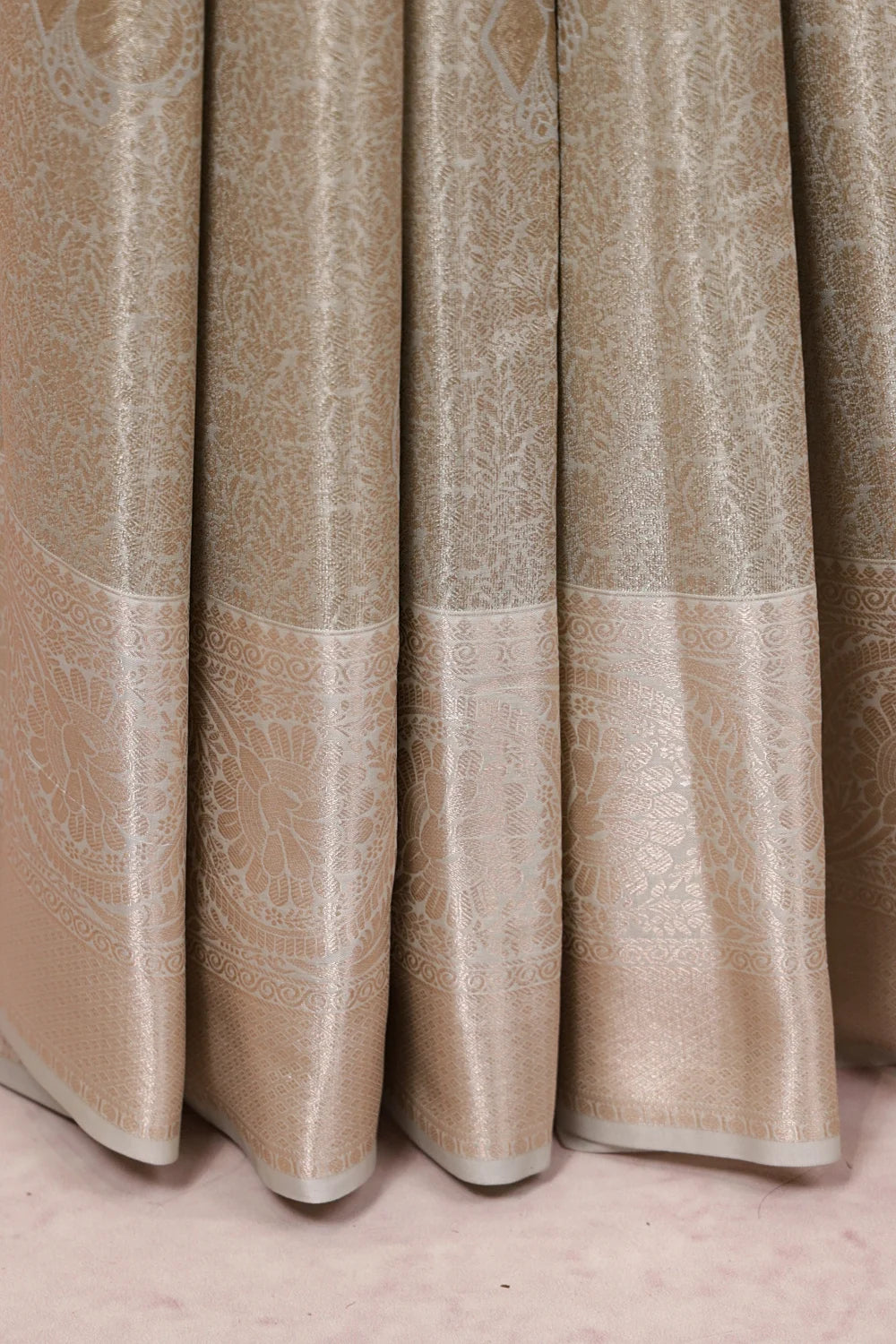 Silver Semi Tissue Silk Kancheepuram Saree