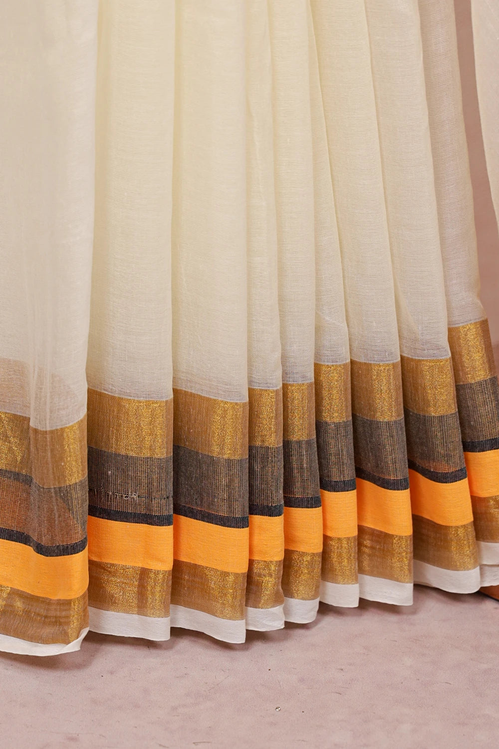 Off White Mul Cotton Kerala Saree