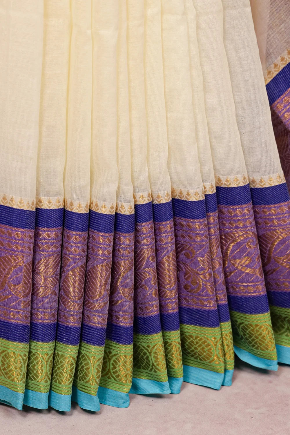 Off White Mul Cotton Kerala Saree