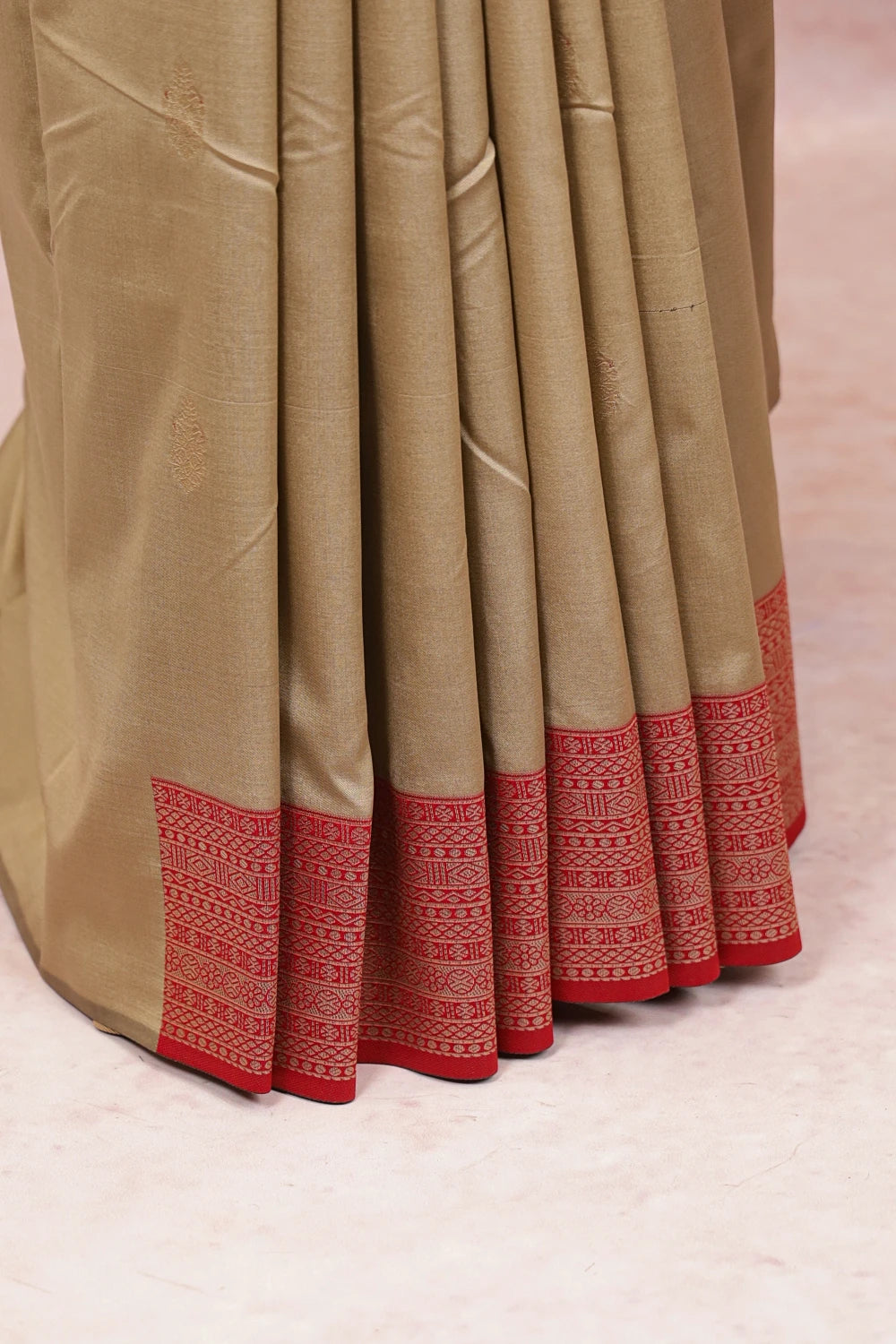 Chikku Color Semi Silk Saree