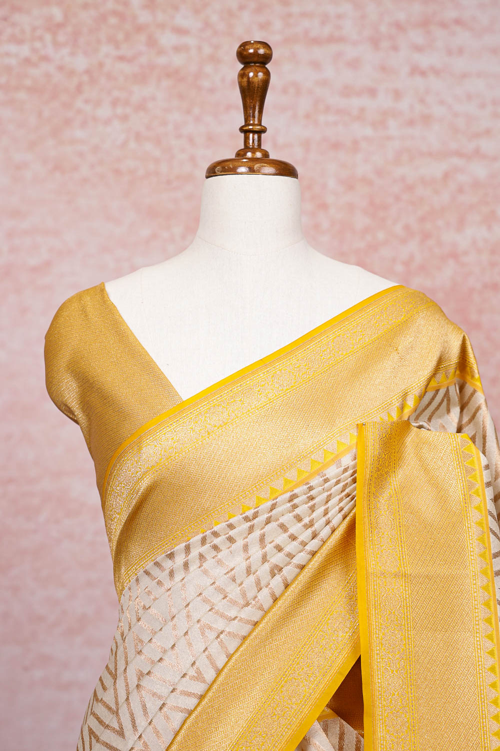Cream Semi Tissue Saree