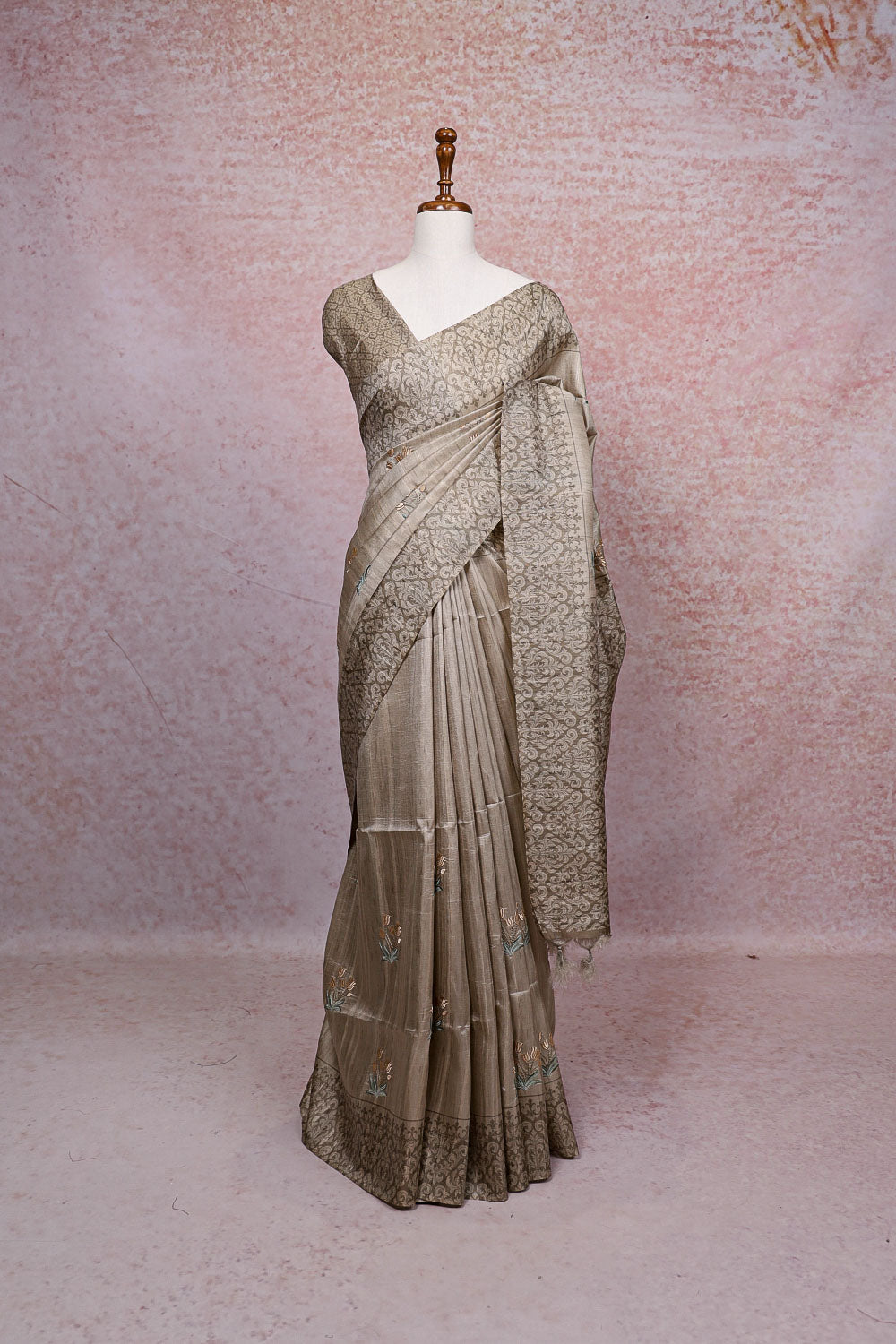 Grey Semi Tussar Saree