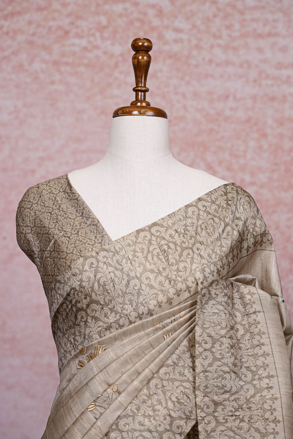 Grey Semi Tussar Saree