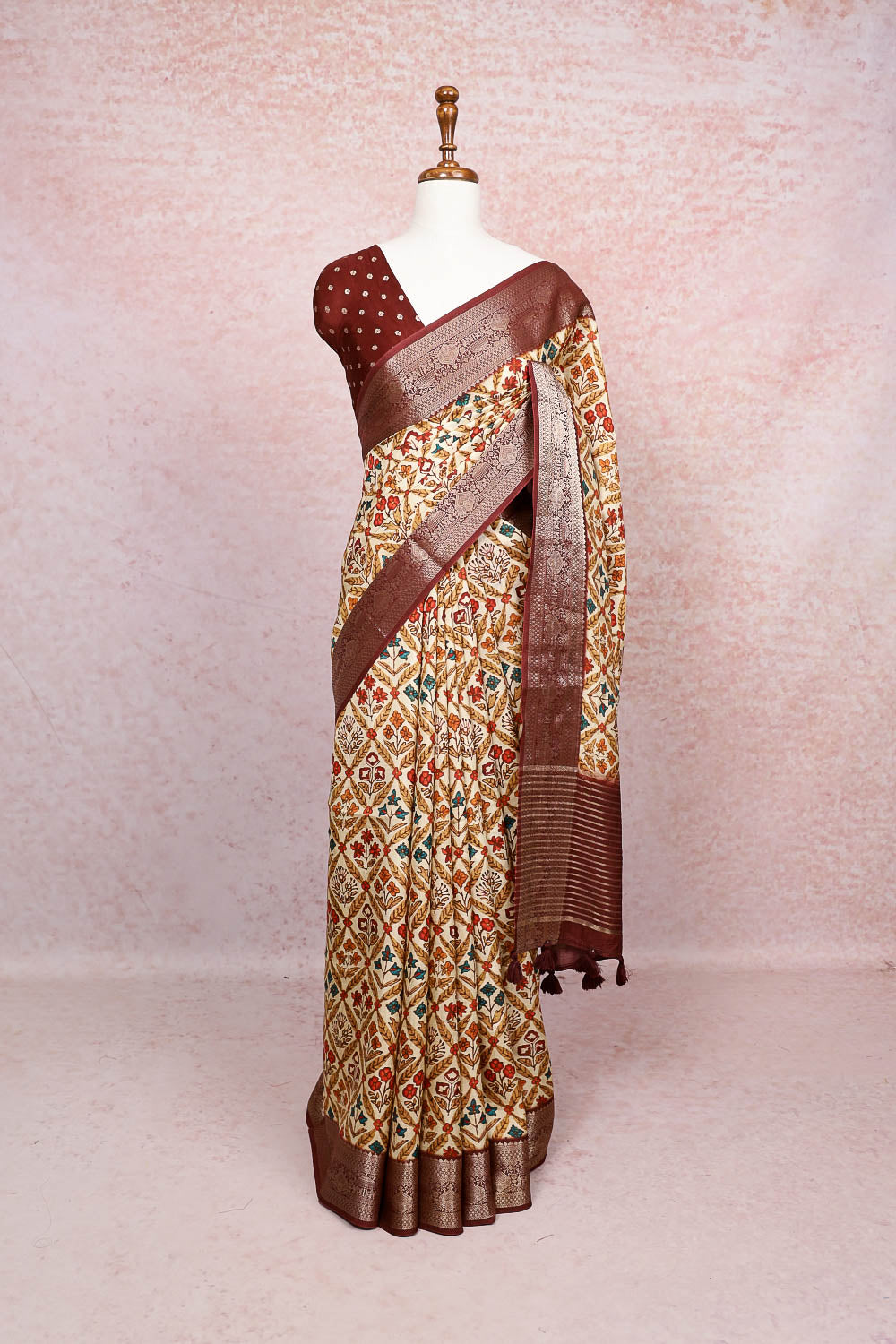 Cream Crepe Saree