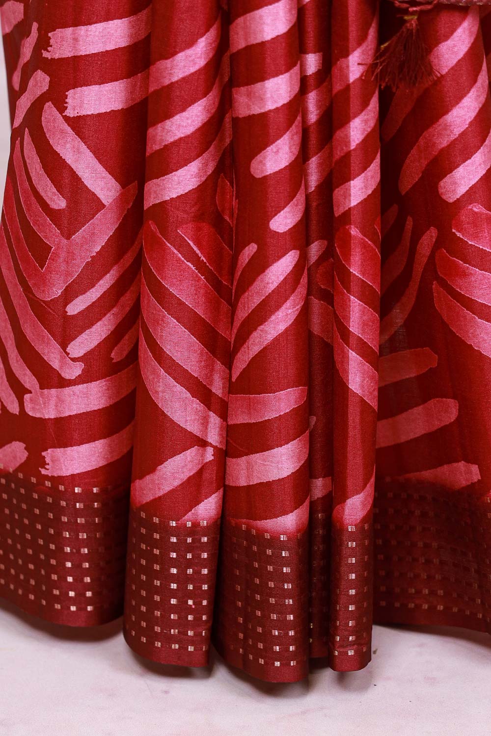 Maroon Semi Jute Saree - Seematti