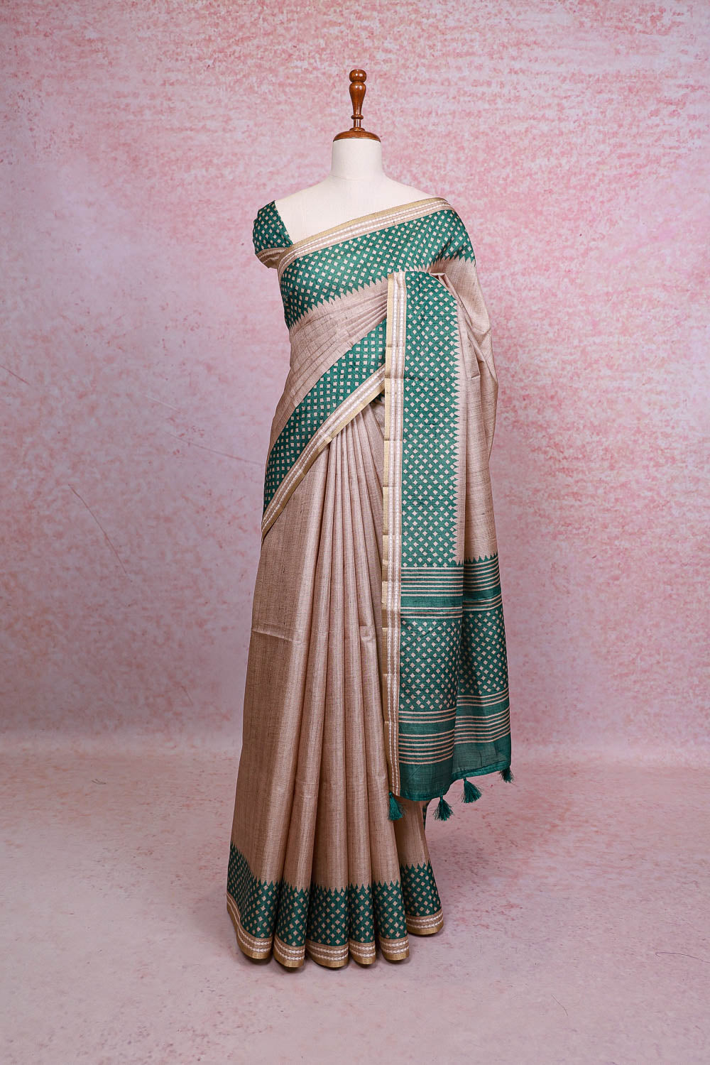 Chikku Color Semi Tussar Saree