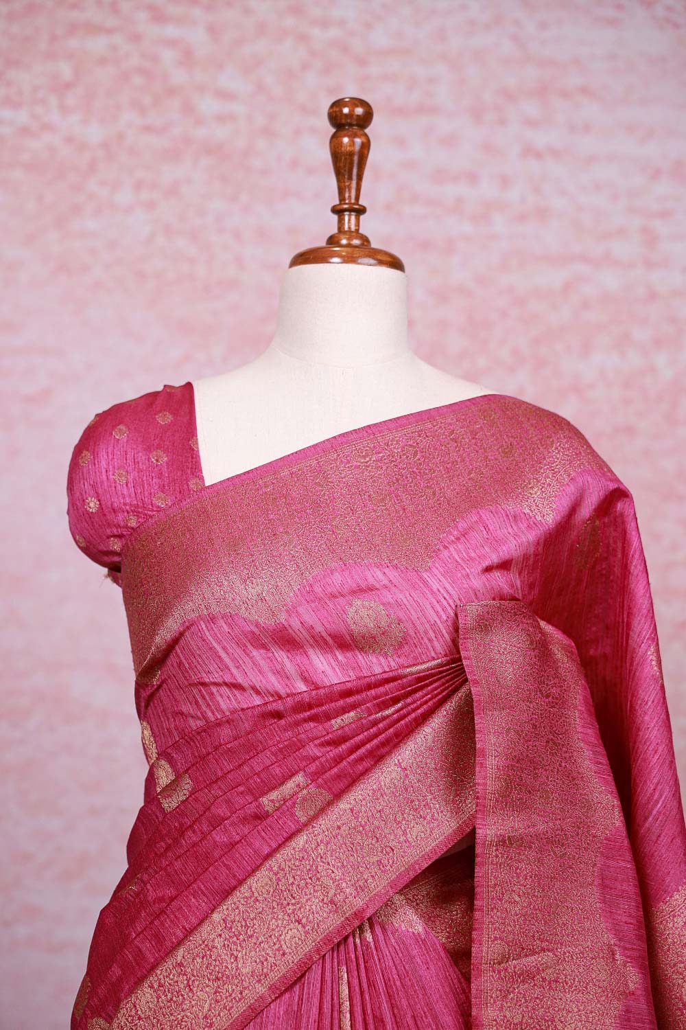 Onion Pink Semi Jute Saree