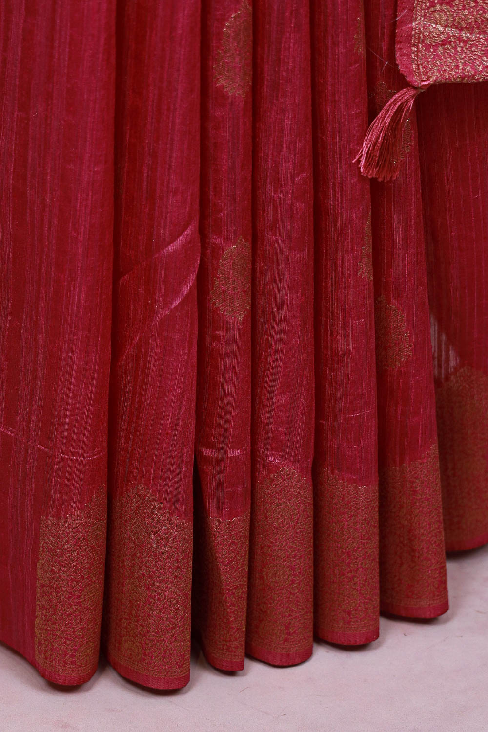 Onion Pink Semi Jute Saree