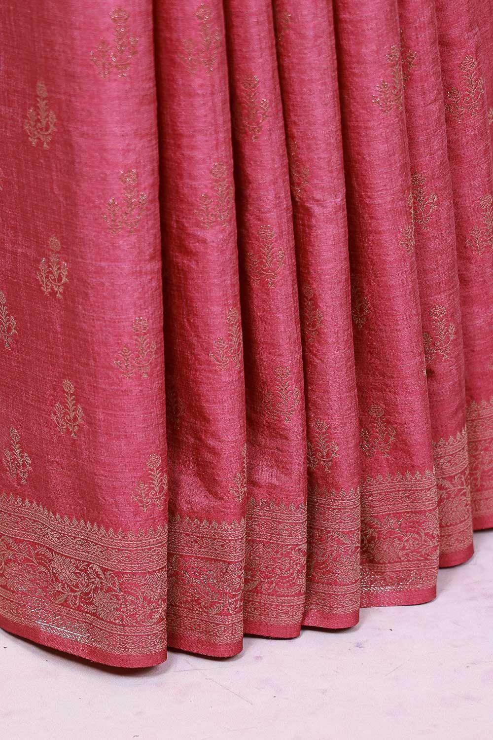 Onion Pink Semi Jute Saree