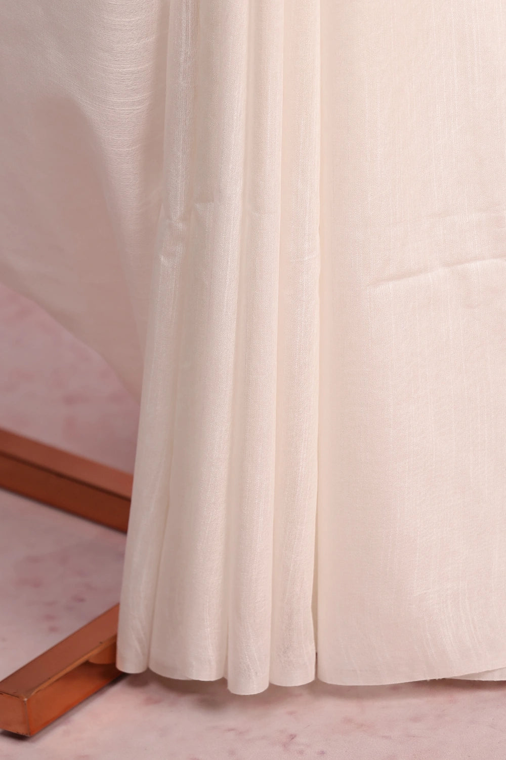 White Semi Tussar Saree