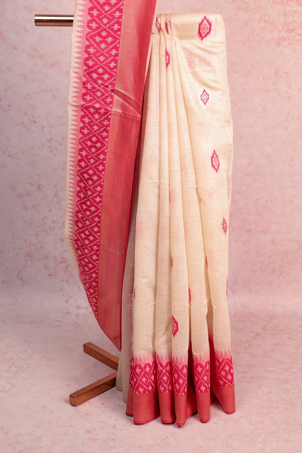 Pinkish Red Cotton Silk Saree