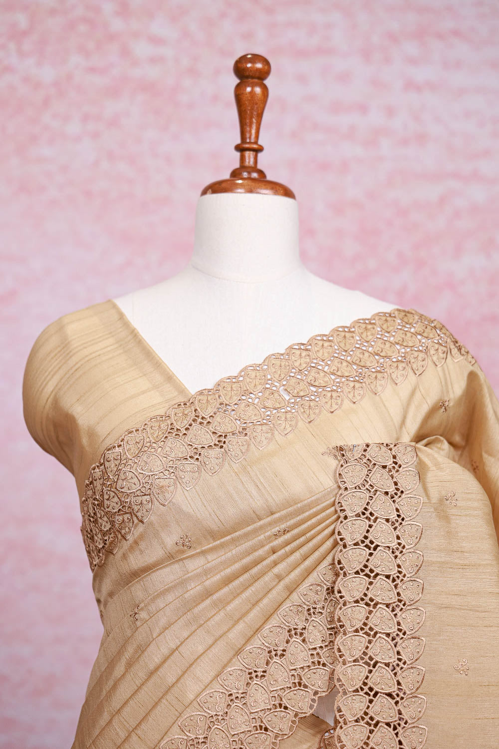 Chikku Color Semi Jute Saree