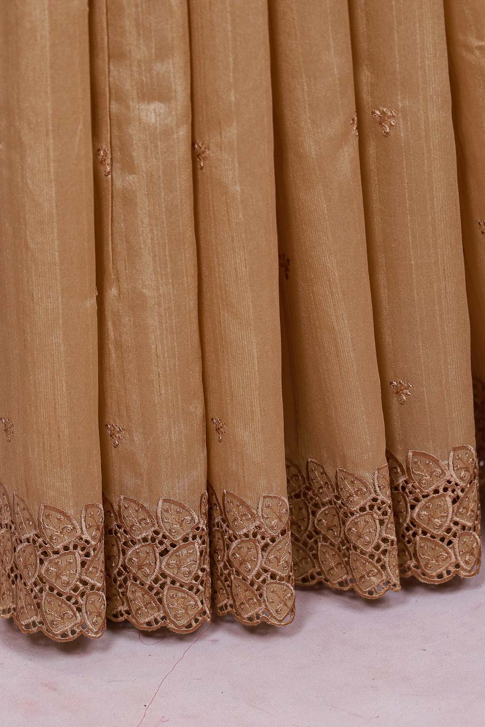 Chikku Color Semi Jute Saree
