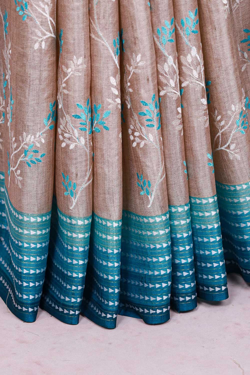 Cream Semi Jute Saree
