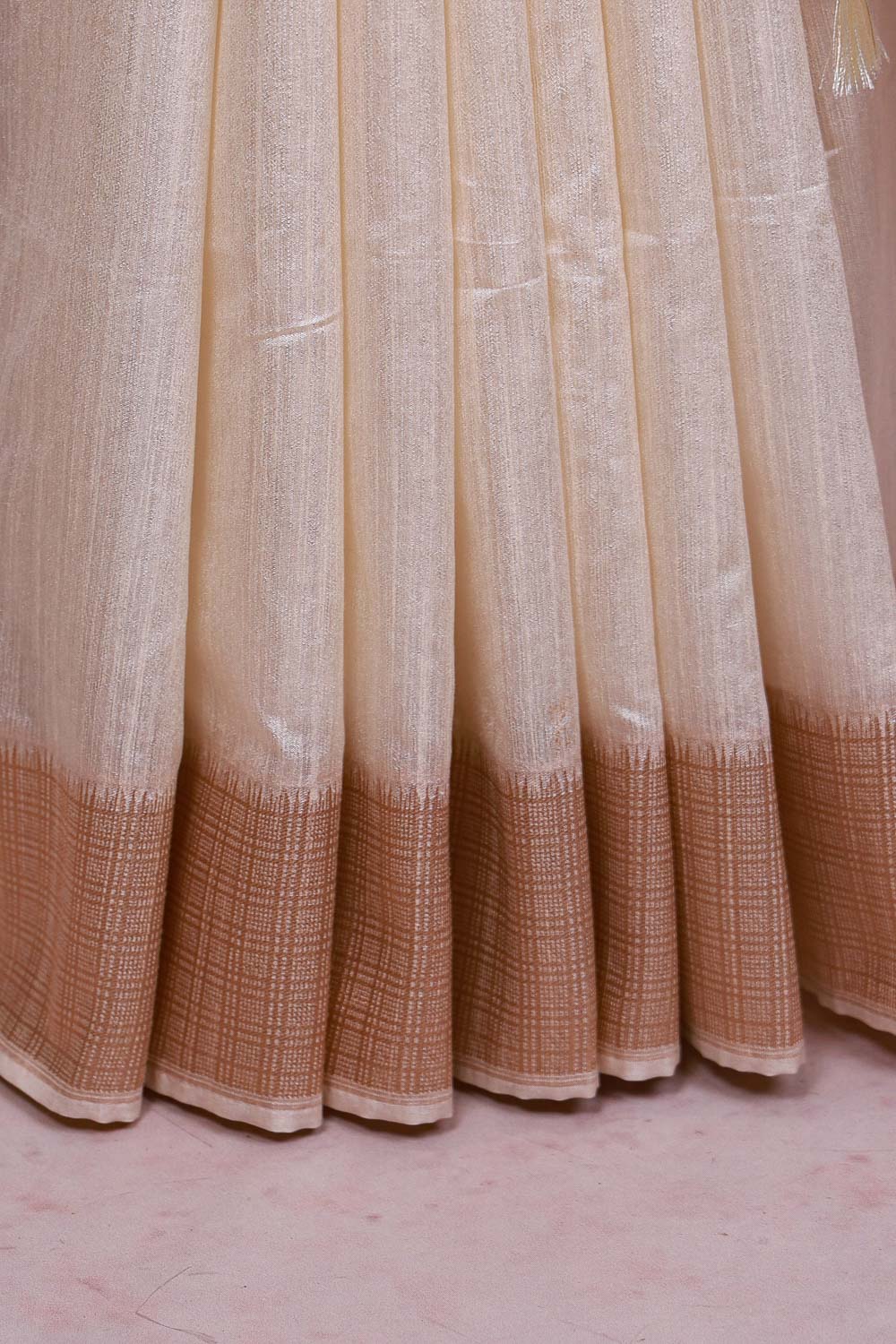 Off White Semi Jute Saree - Seematti