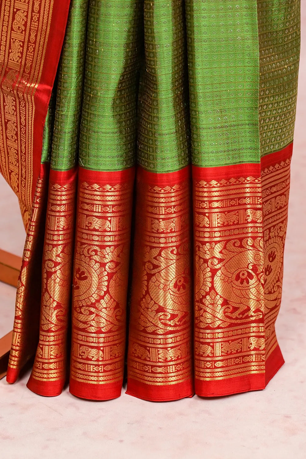 Leaf Green Colour Kancheepuram Silk Saree