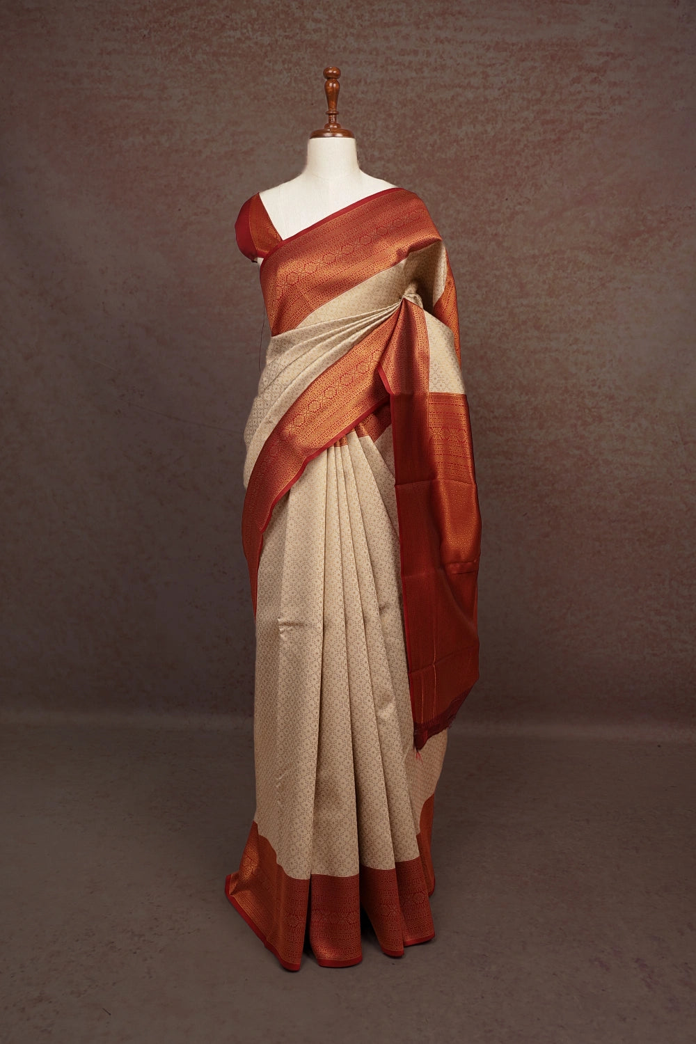 Chikku Colour Semi Silk Saree
