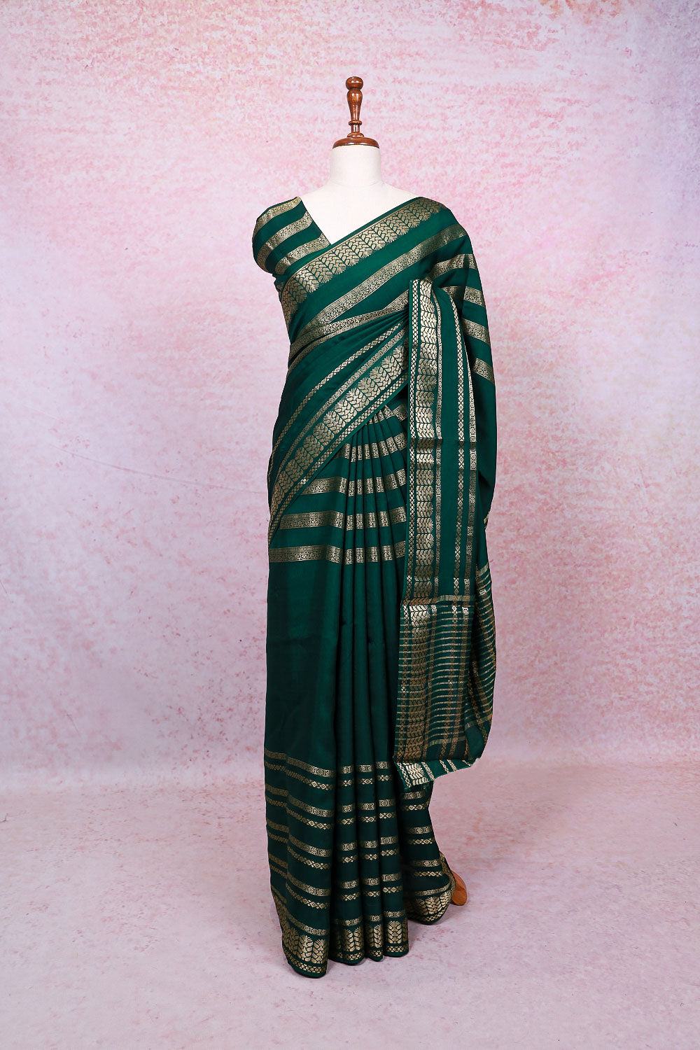 Green Semi Crepe Saree - Seematti