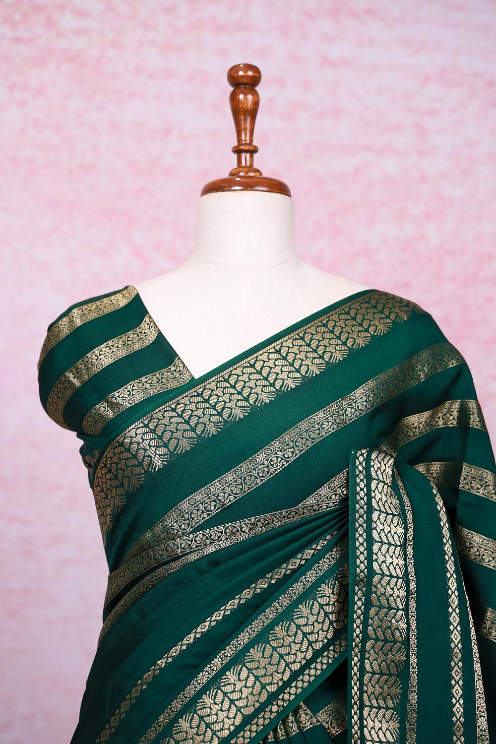 Green Semi Crepe Saree - Seematti