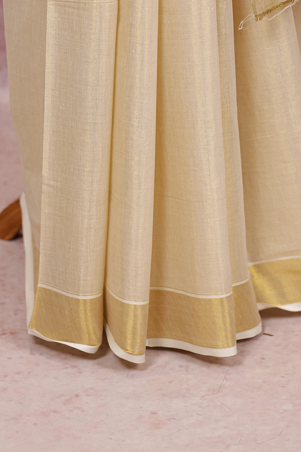 Golden Semi Tissue Kerala Saree