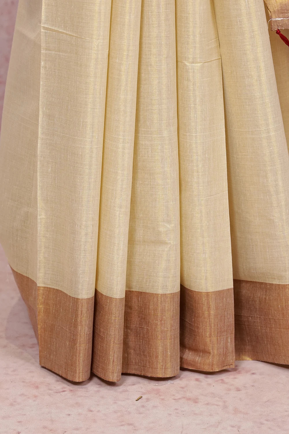 Golden Semi Tissue Kerala Saree