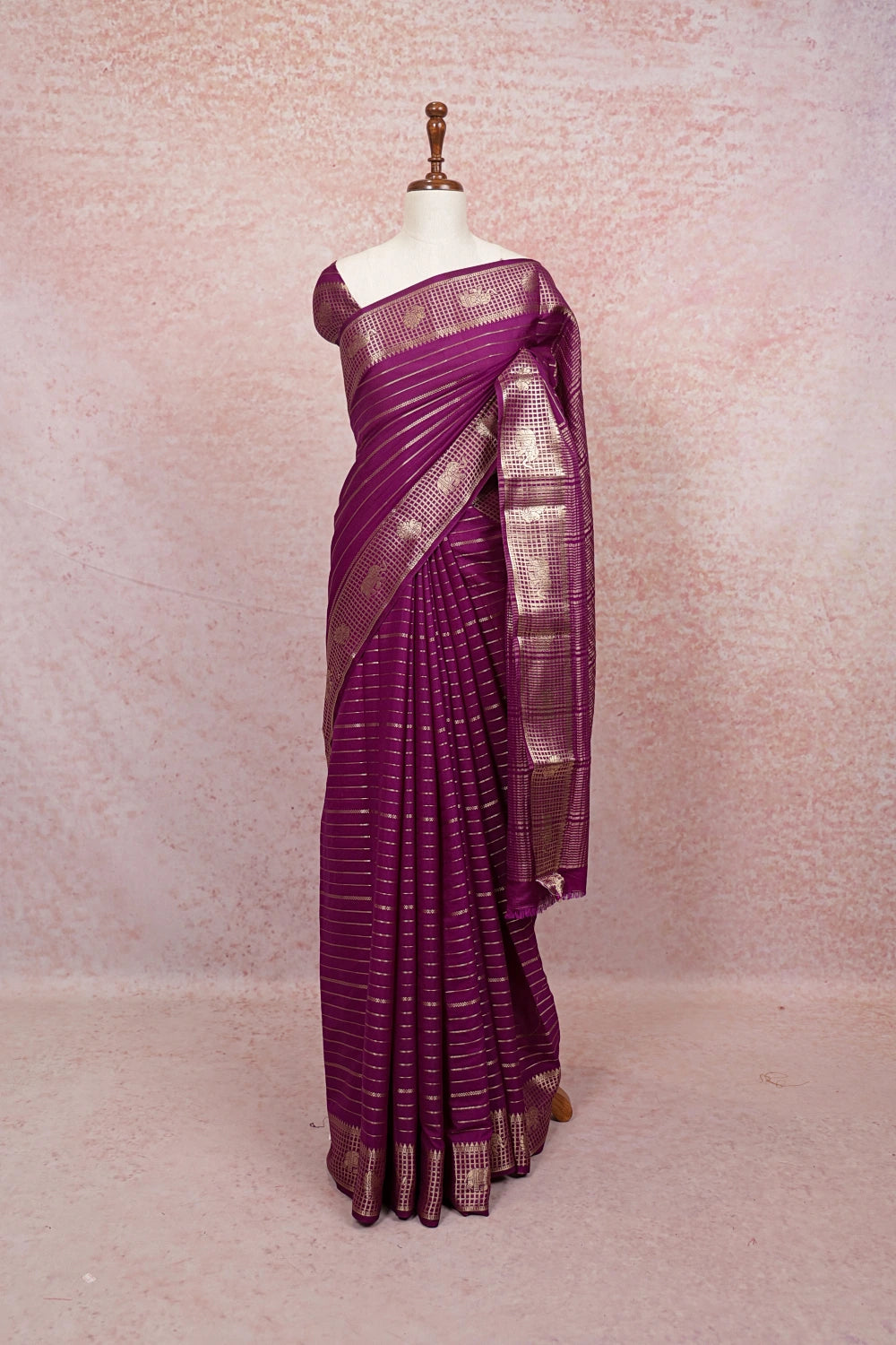 Vadamulla Semi Banarasi Saree in magenta with gold striped border - buy online at Seematti