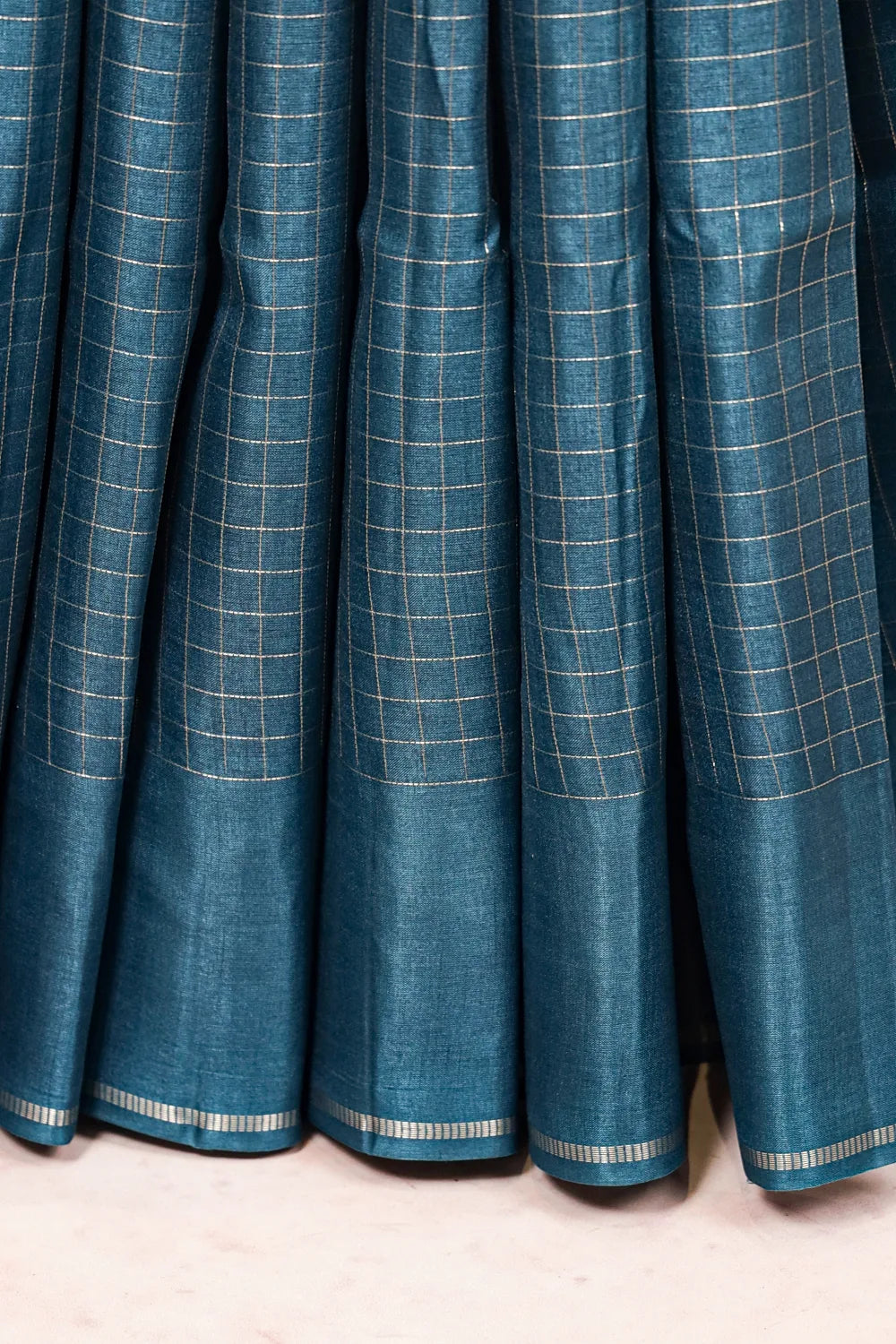 Semi tussar saree pale border fabric texture close-up