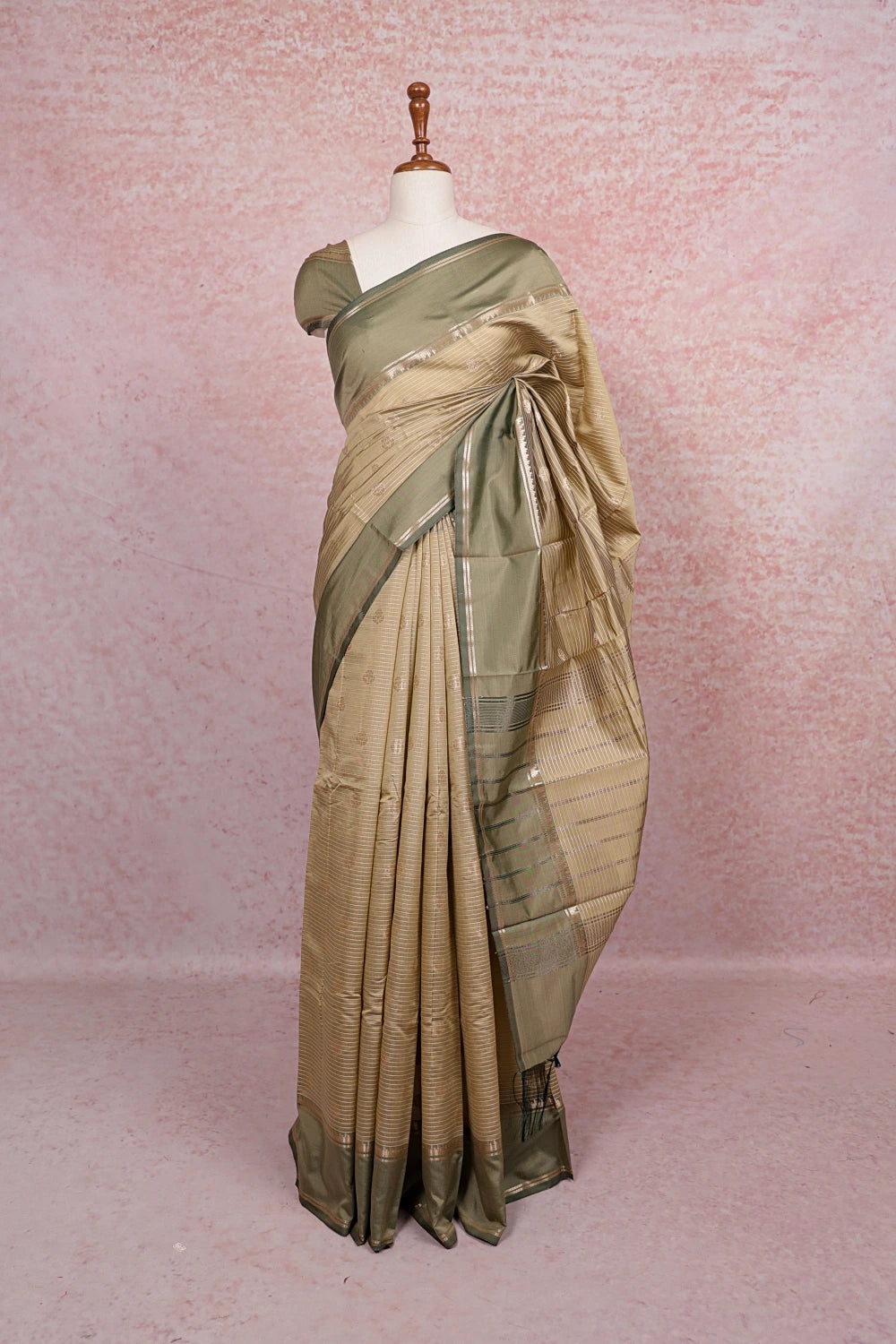Chikku Color Art Silk Saree
