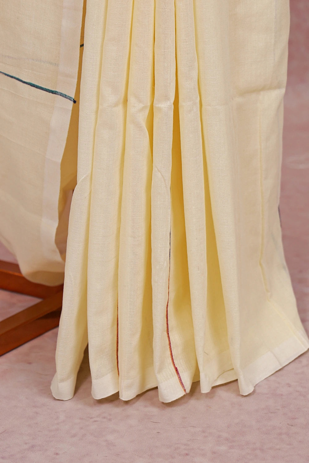 Off White Mul Cotton Kerala Saree