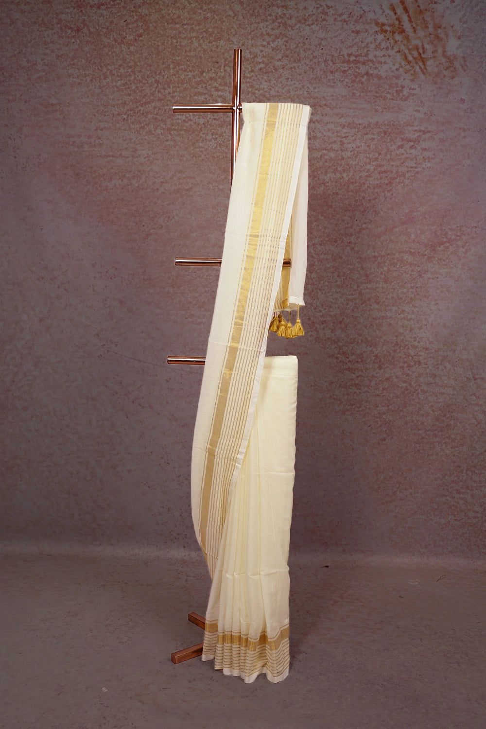 Off White Mul Cotton Kerala Saree