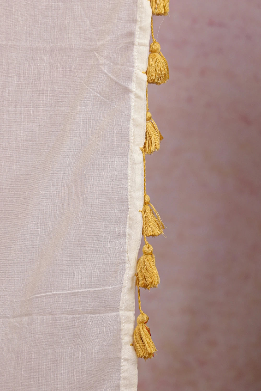 Off White Mul Cotton Kerala Saree