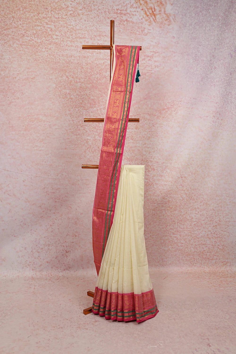 Off White Mul Cotton Kerala Saree