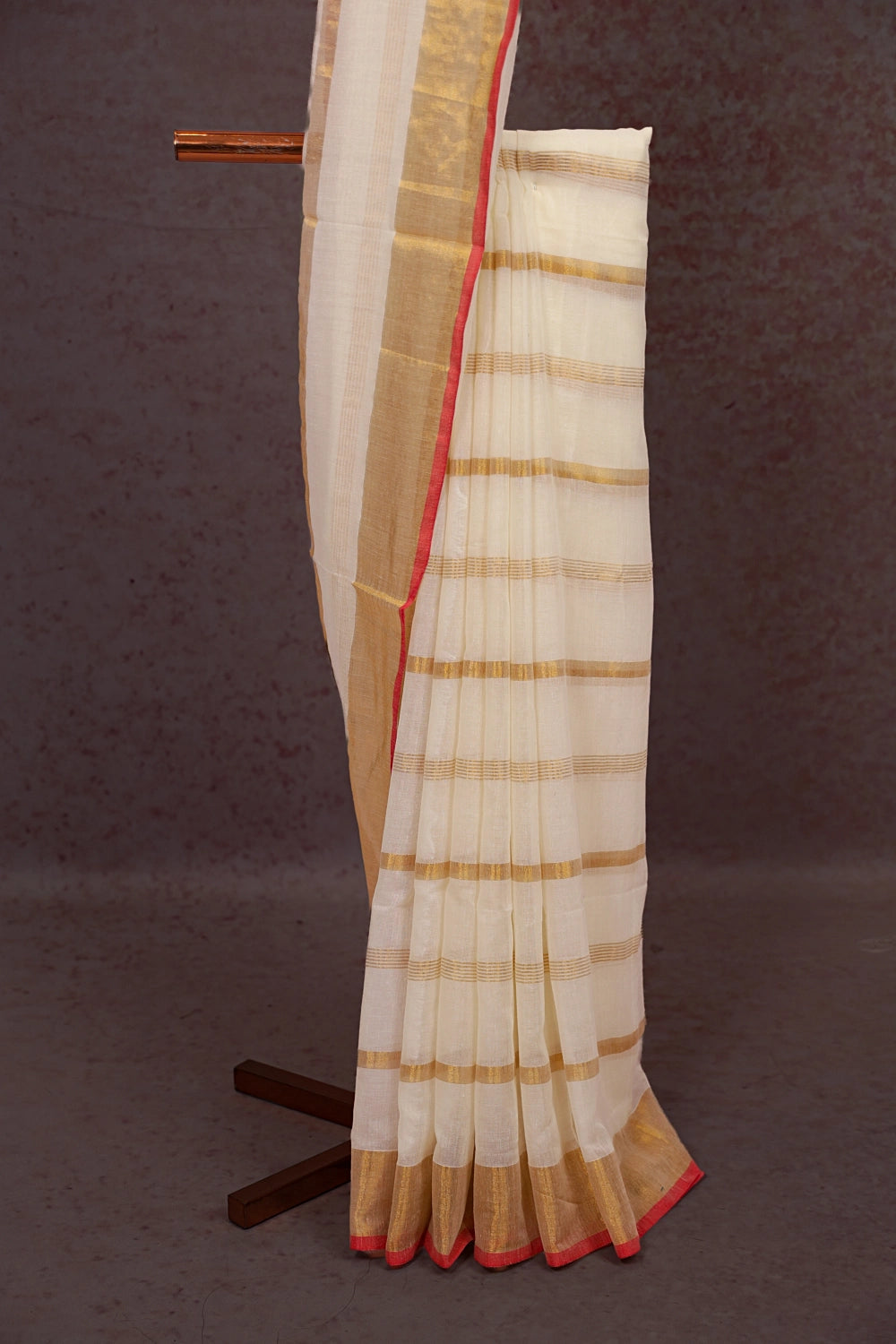 Off White Mul Cotton Kerala Saree