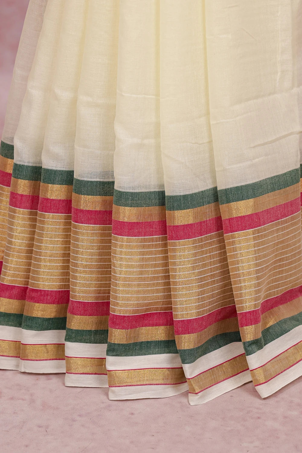 Off White Mul Cotton Kerala Saree