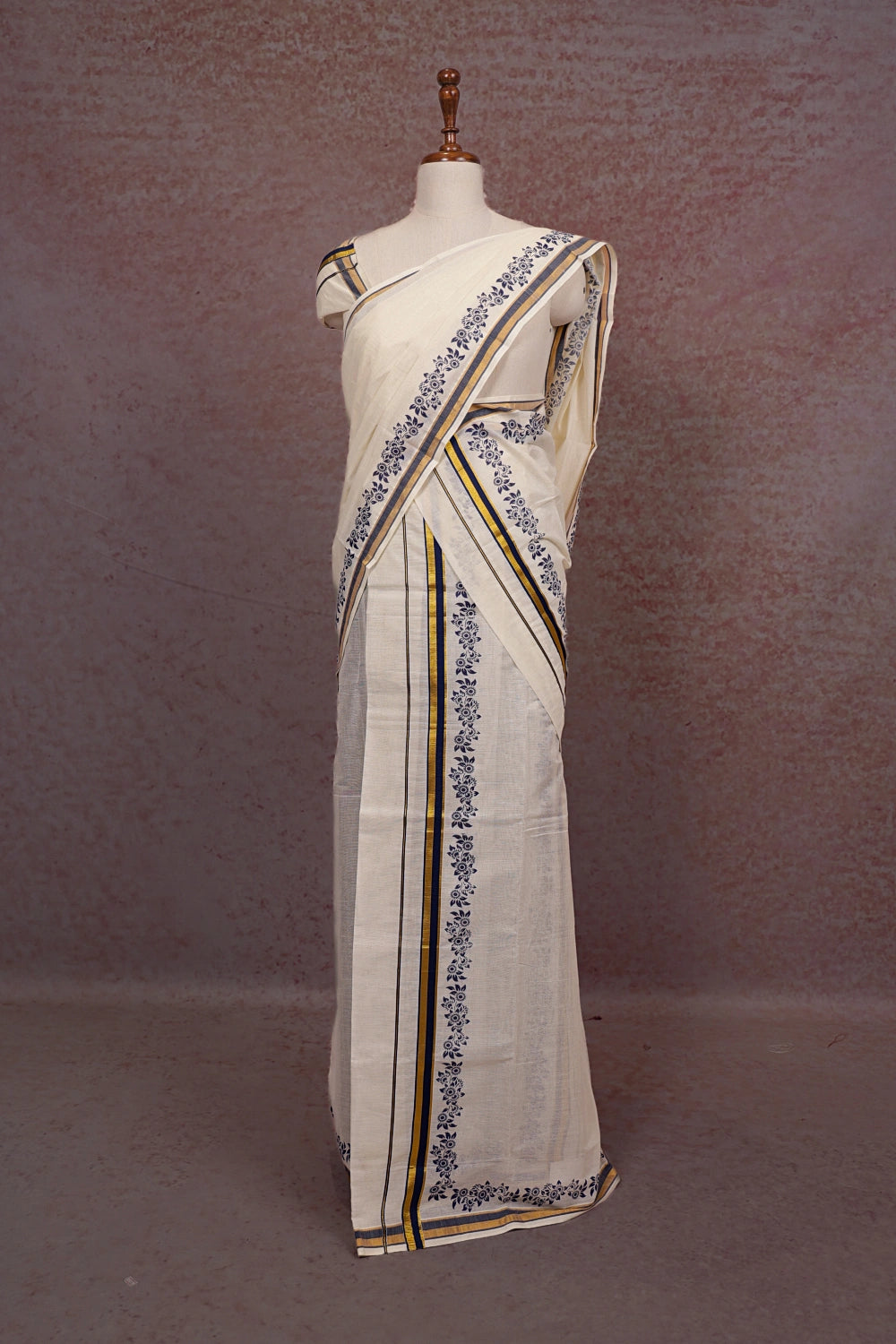 Off White Cotton Set Mundu