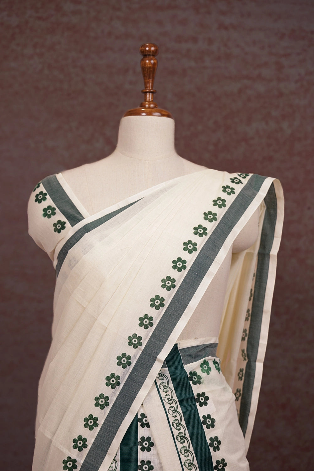 Off White Cotton Set Mundu