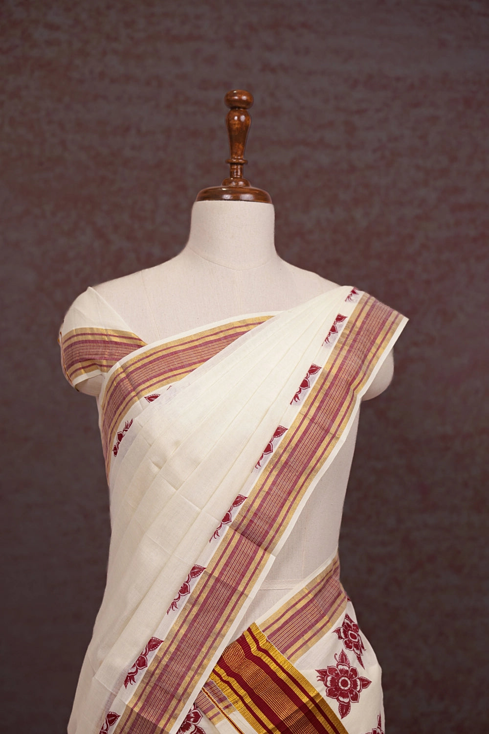 Off White Cotton Set Mundu
