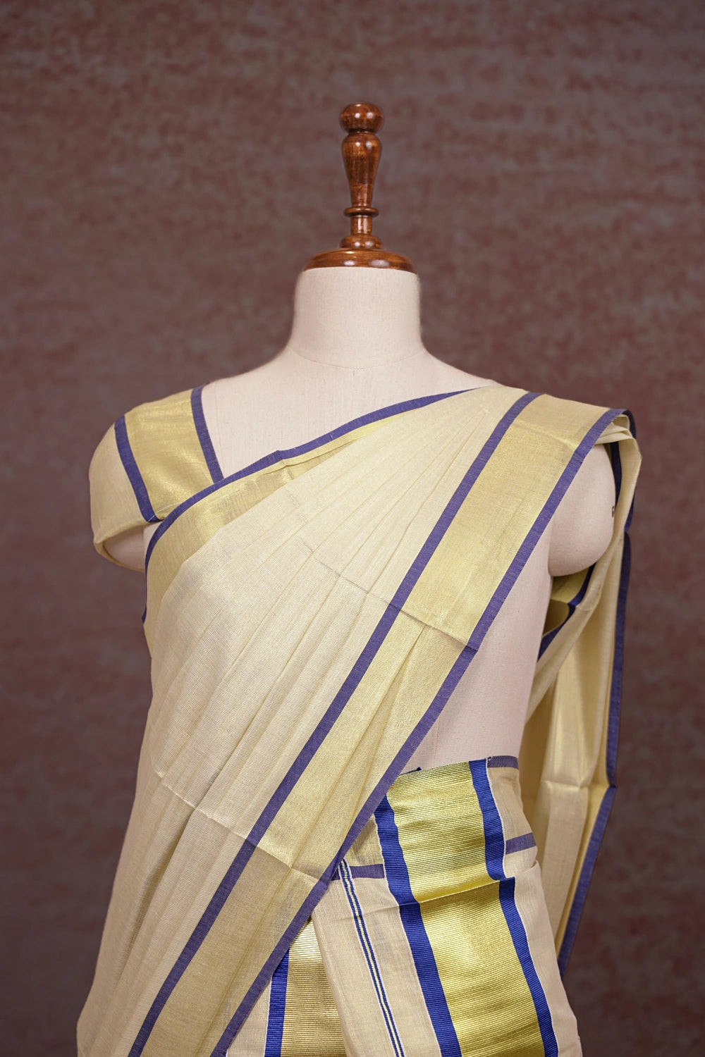 Off White Semi Tissue Set Mundu