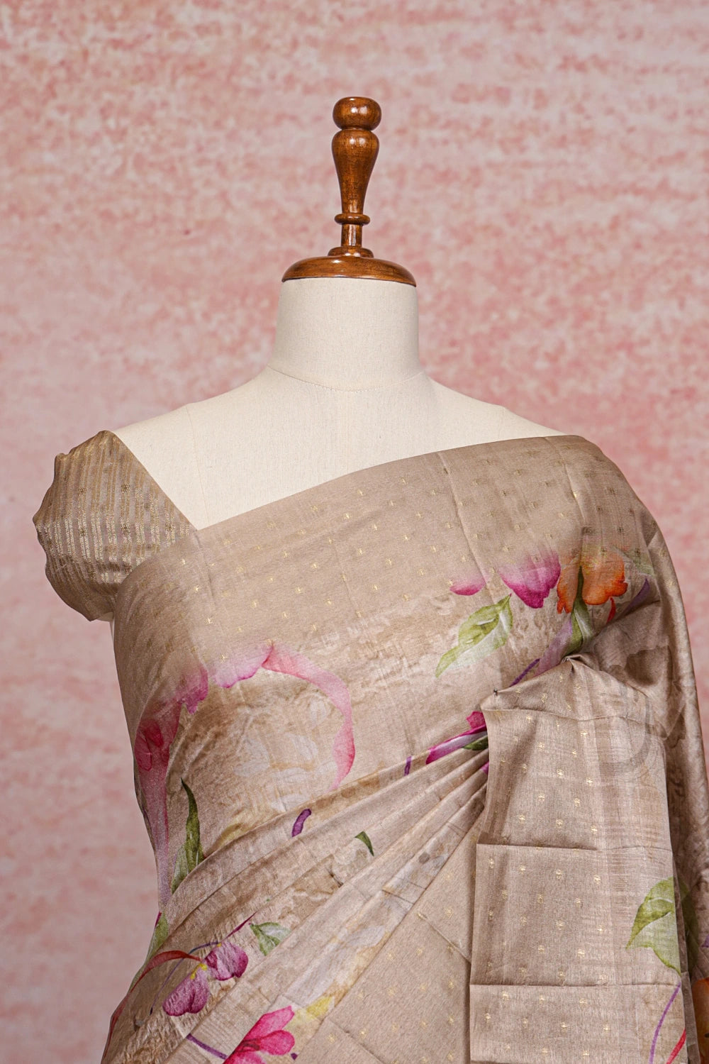 Chikku Color Semi Tussar Saree