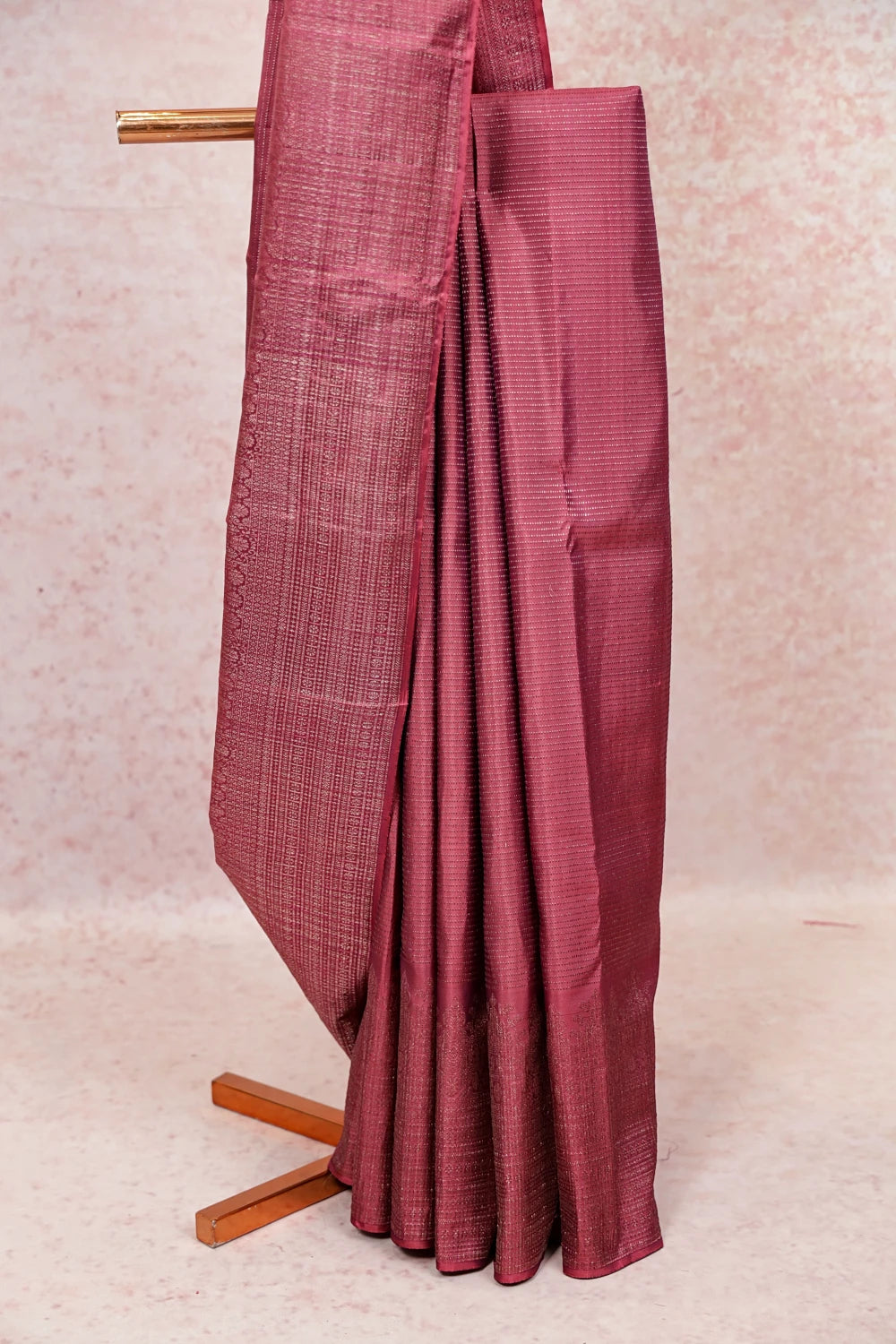 Onion Color Kancheepuram Silk Saree