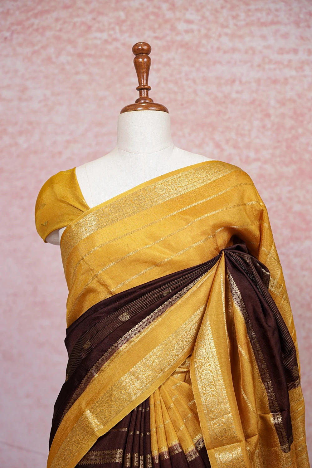 Coffee brown semi silk saree pallu with gold border detail
