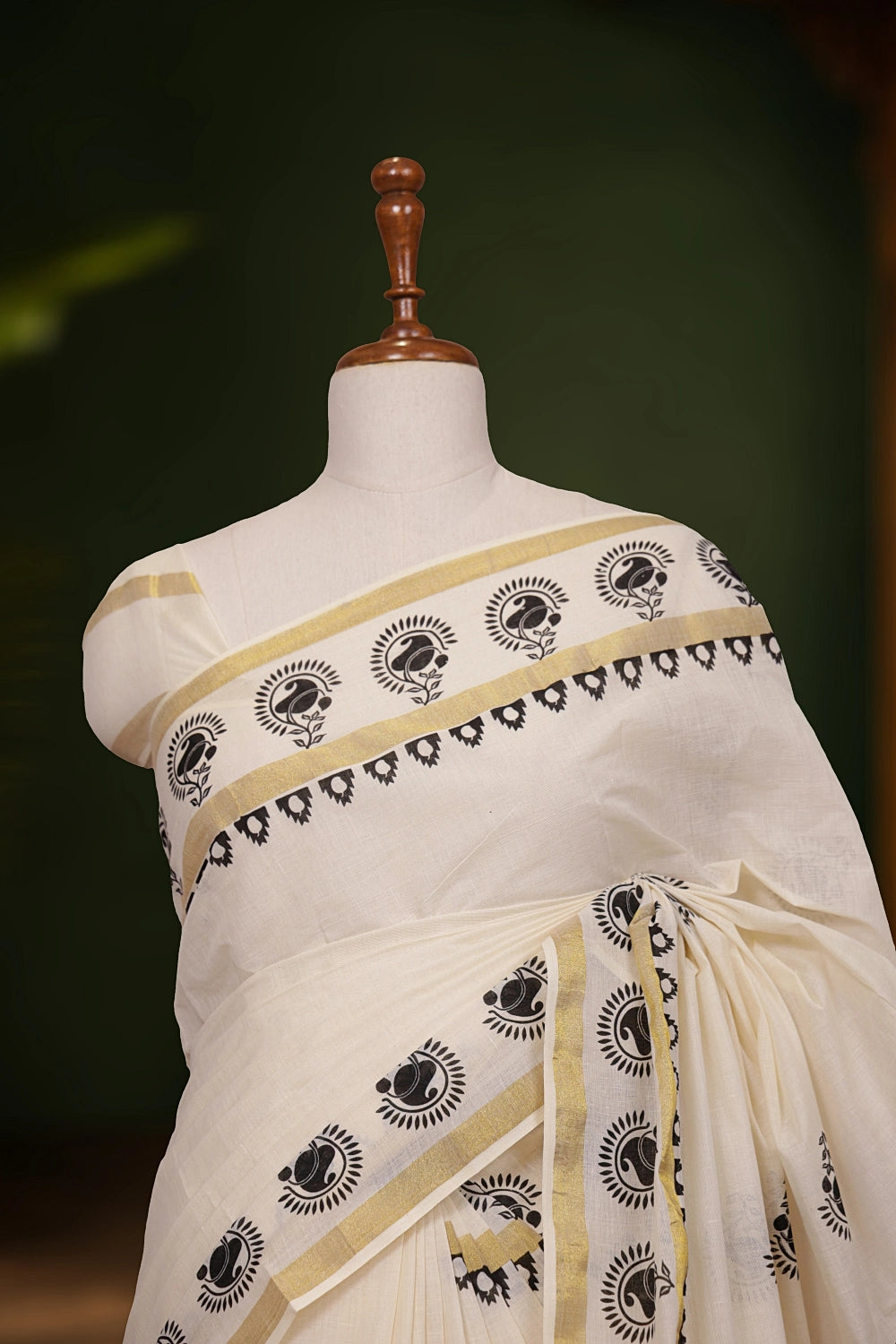 Off White Cotton Kerala Saree